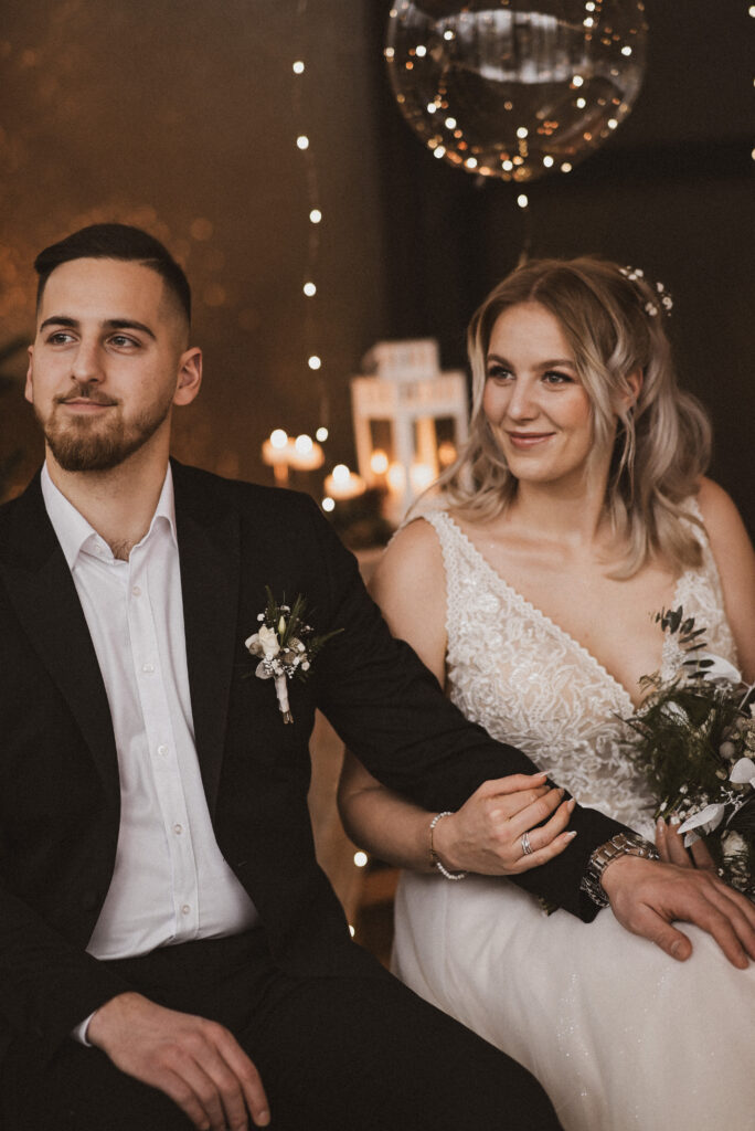 traurednerin bielefeld bei Individueller Trauzeremonie auf Hof Frien, Winterhochzeit. Freie Trauung in Uchte, Minden, Hannover